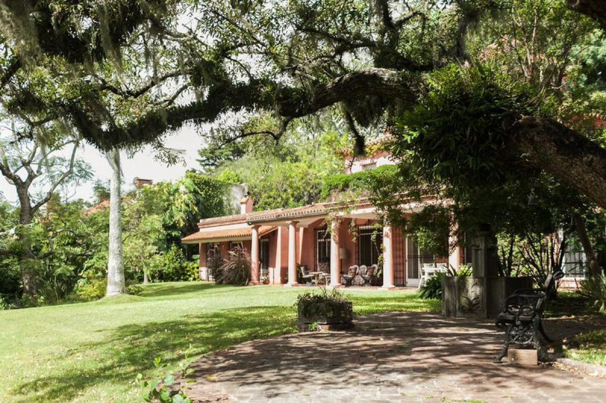  Land in San Isidro, Argentina No. 33168