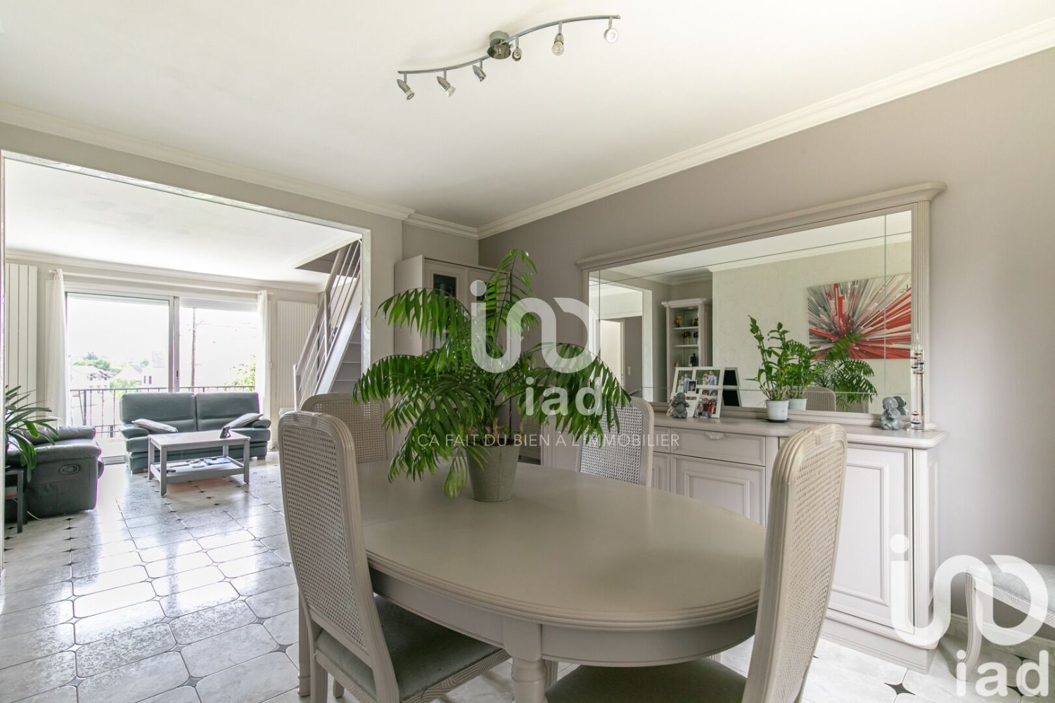 5 غرف نوم منزل في Rosny-sous-Bois, France رقم 321525