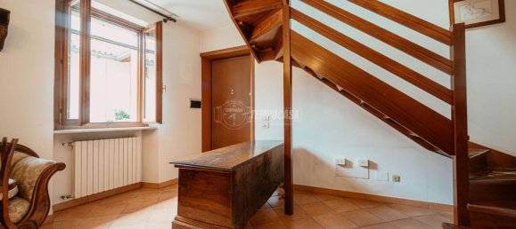 Apartamento de 4 habitaciónes en Vigevano, Italy No. 131141 2