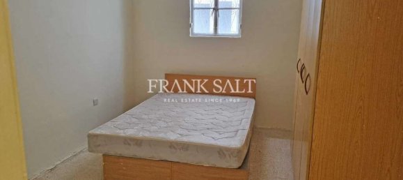 1 bedroom Maisonette in Birzebbuga, Malta No. 1833 3