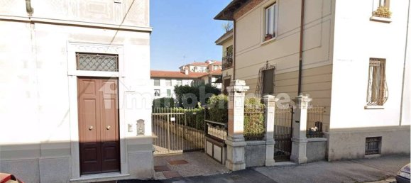 5 rooms Office in Brescia, Italy No. 310922 2