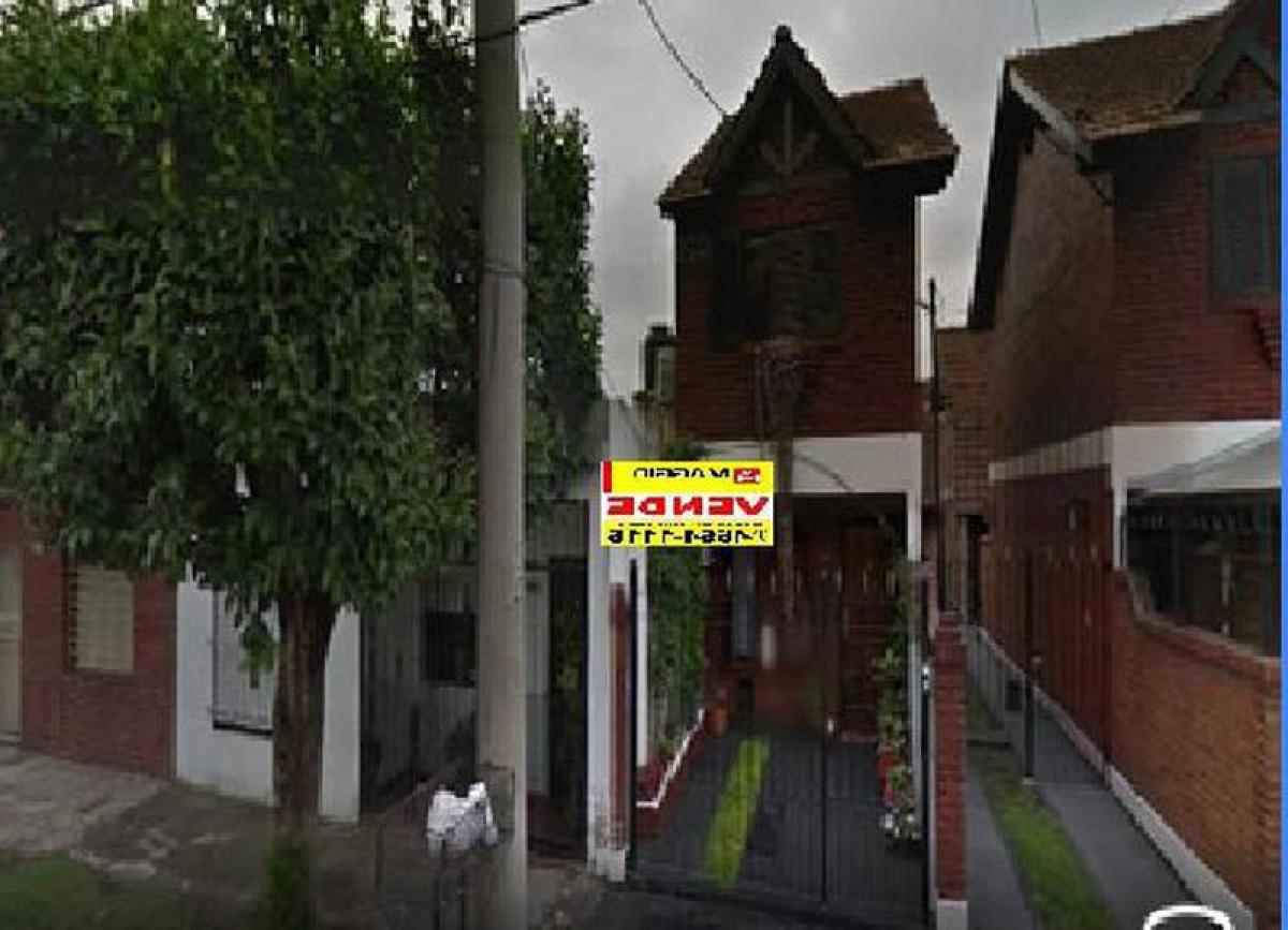 Studio in Bermudez, Argentina No. 10842