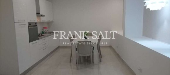 Maisonette de 1 dormitorio en Ta' Xbiex, Malta No. 6768 8