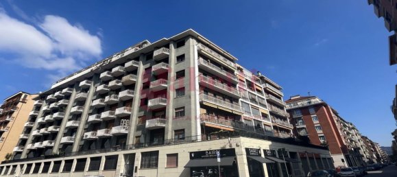 4 rooms Apartment in Turin, Italy No. 151057 39