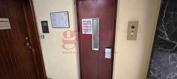 4 rooms Apartment in Turin, Italy No. 151057 6