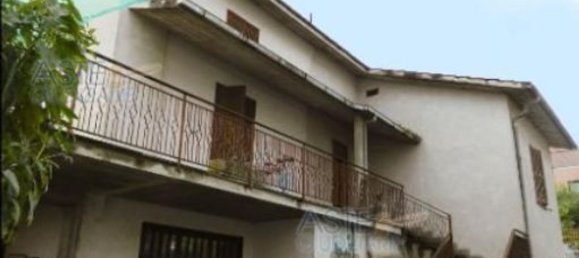 4-salle Appartement à Rignano Flaminio, Italy No. 190318 21