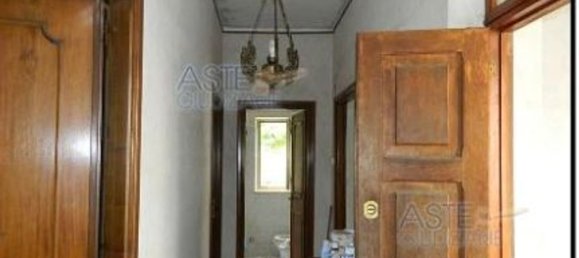 4-salle Appartement à Rignano Flaminio, Italy No. 190318 9