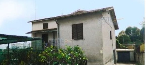 4-salle Appartement à Rignano Flaminio, Italy No. 190318 19