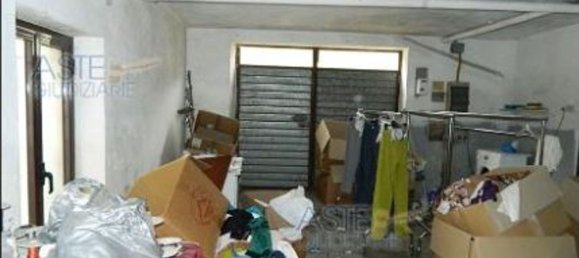 4-salle Appartement à Rignano Flaminio, Italy No. 190318 17