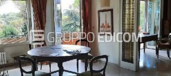 4 bedrooms Apartment in Rome, Italy No. 185696 17