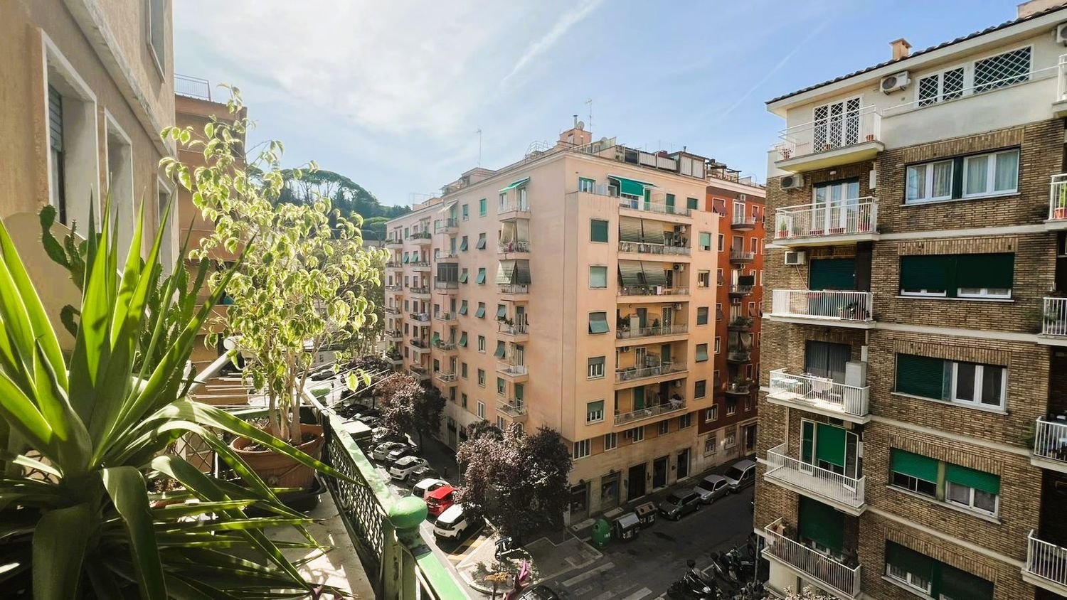 2 bedrooms Apartment in Rome, Italy No. 382416