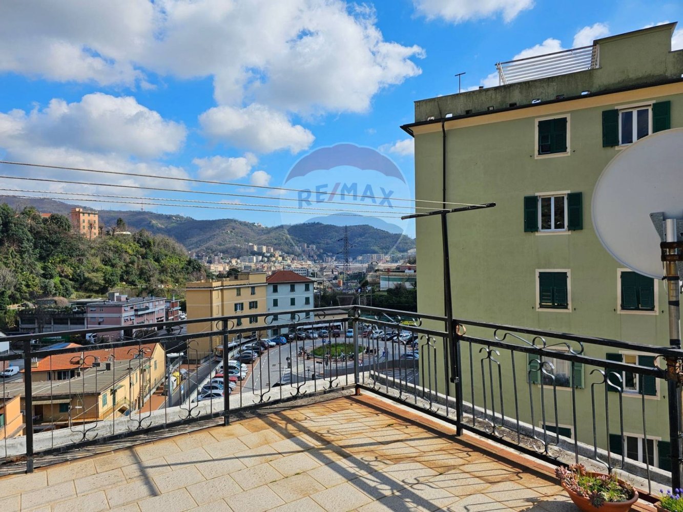 3 bedrooms Apartment in Genoa, Italy No. 55746