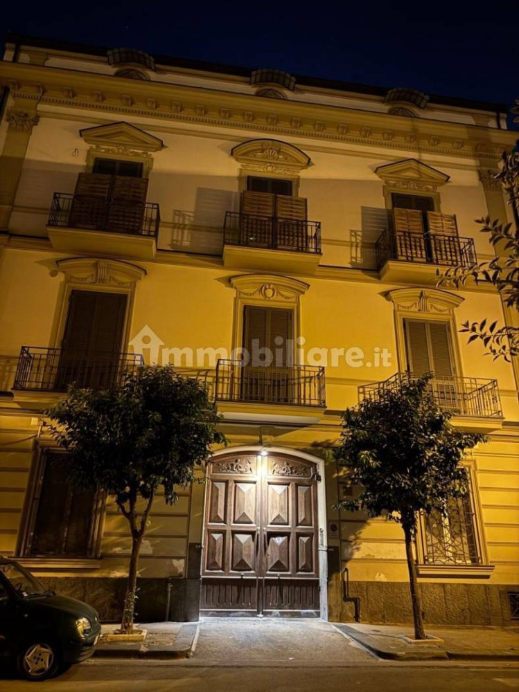 Edifício de 5 divisões em Afragola, Italy N.º 341989