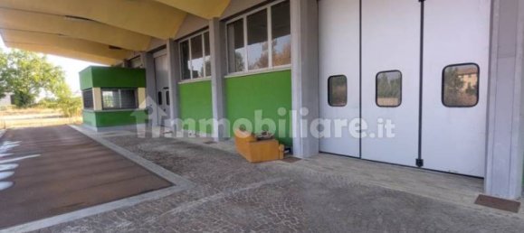 Склад с 2 комнатами в Модена, Италия № 227174 3