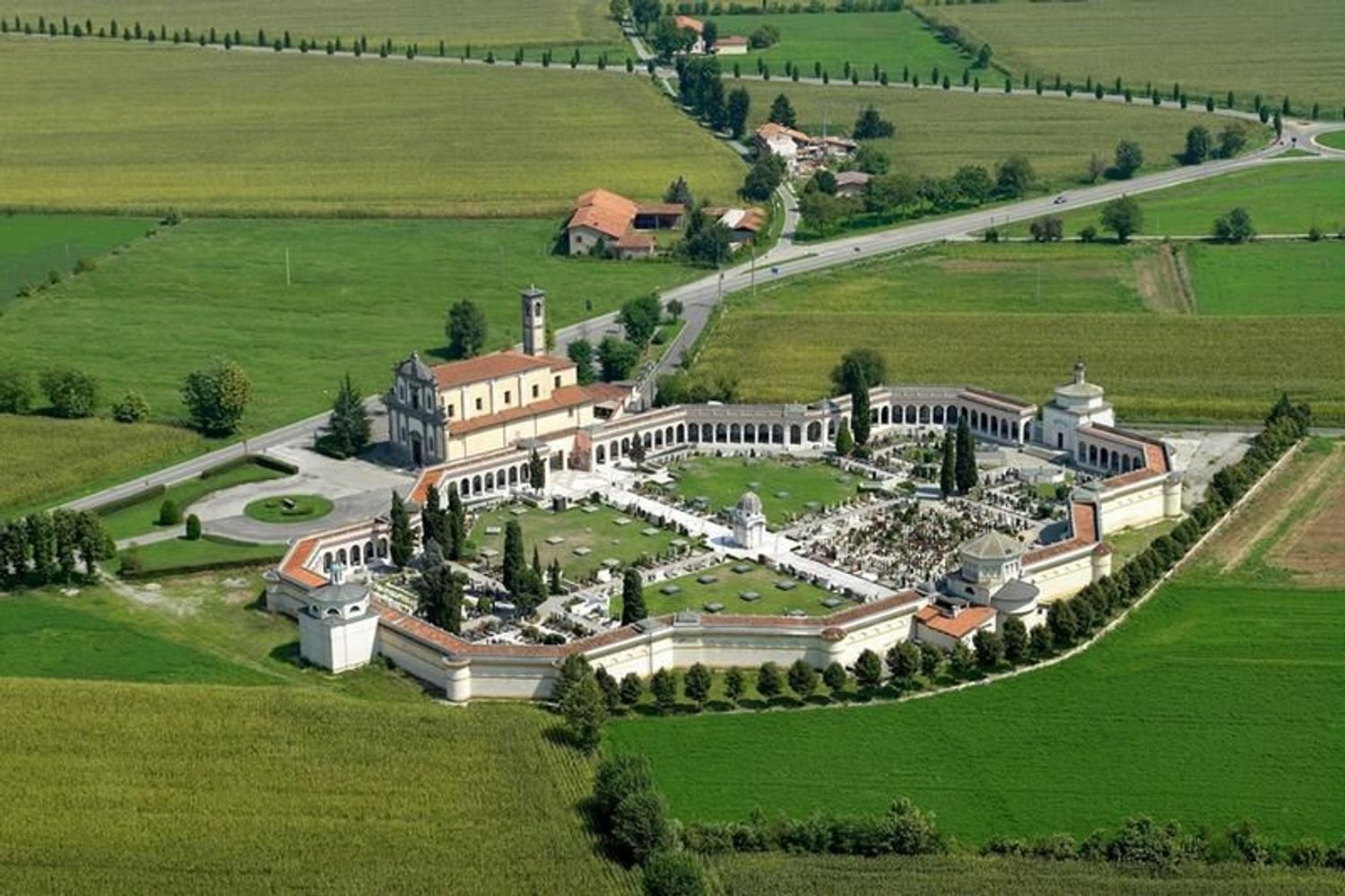 5 bedrooms Villa in Chiari, Italy No. 384825