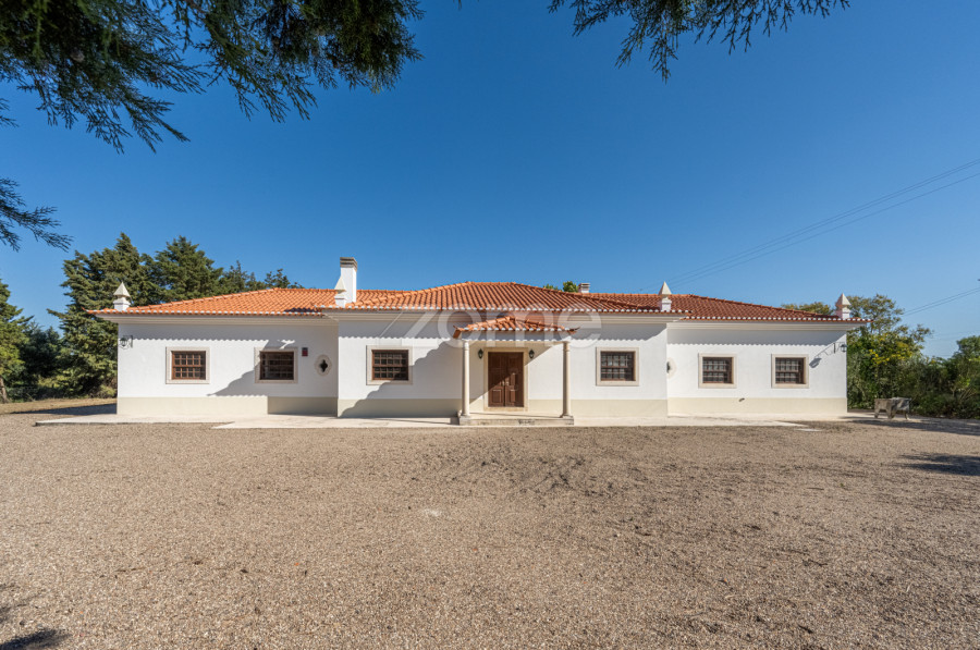 Casa de 4 dormitorios en Santarem, Portugal No. 132871