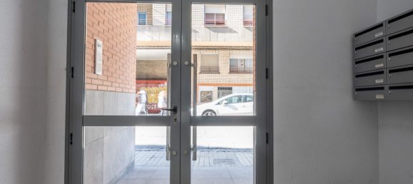 2 chambres Appartement à Zaragoza, Spain No. 63200 36