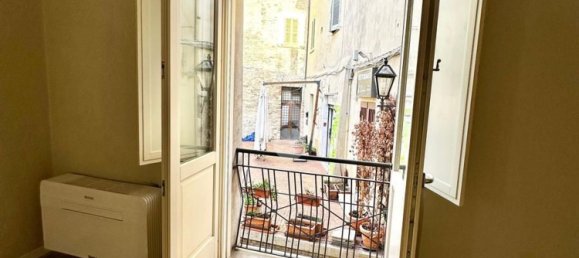 3 rooms Apartment in Montefalco, Italy No. 128819 4