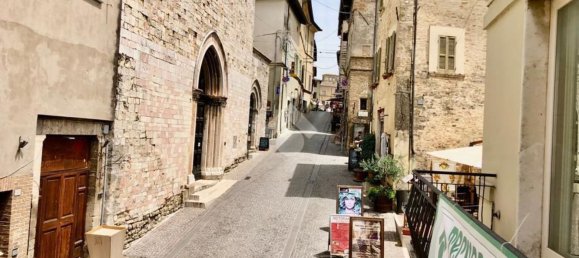 3 rooms Apartment in Montefalco, Italy No. 128819 36