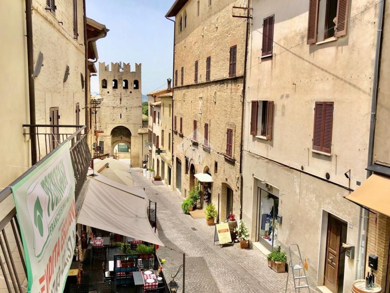 3 rooms Apartment in Montefalco, Italy No. 128819