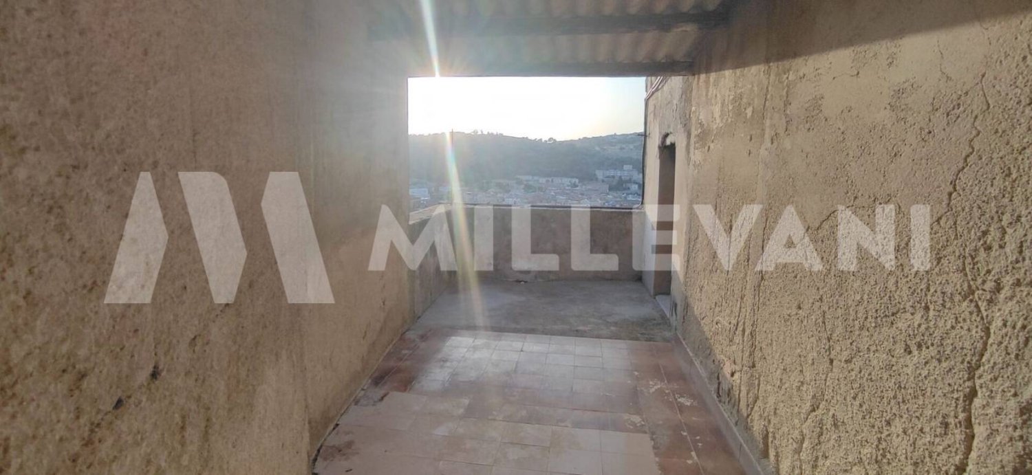 3-Zimmer Gebäude in Scicli, Italy, Nr. 198971