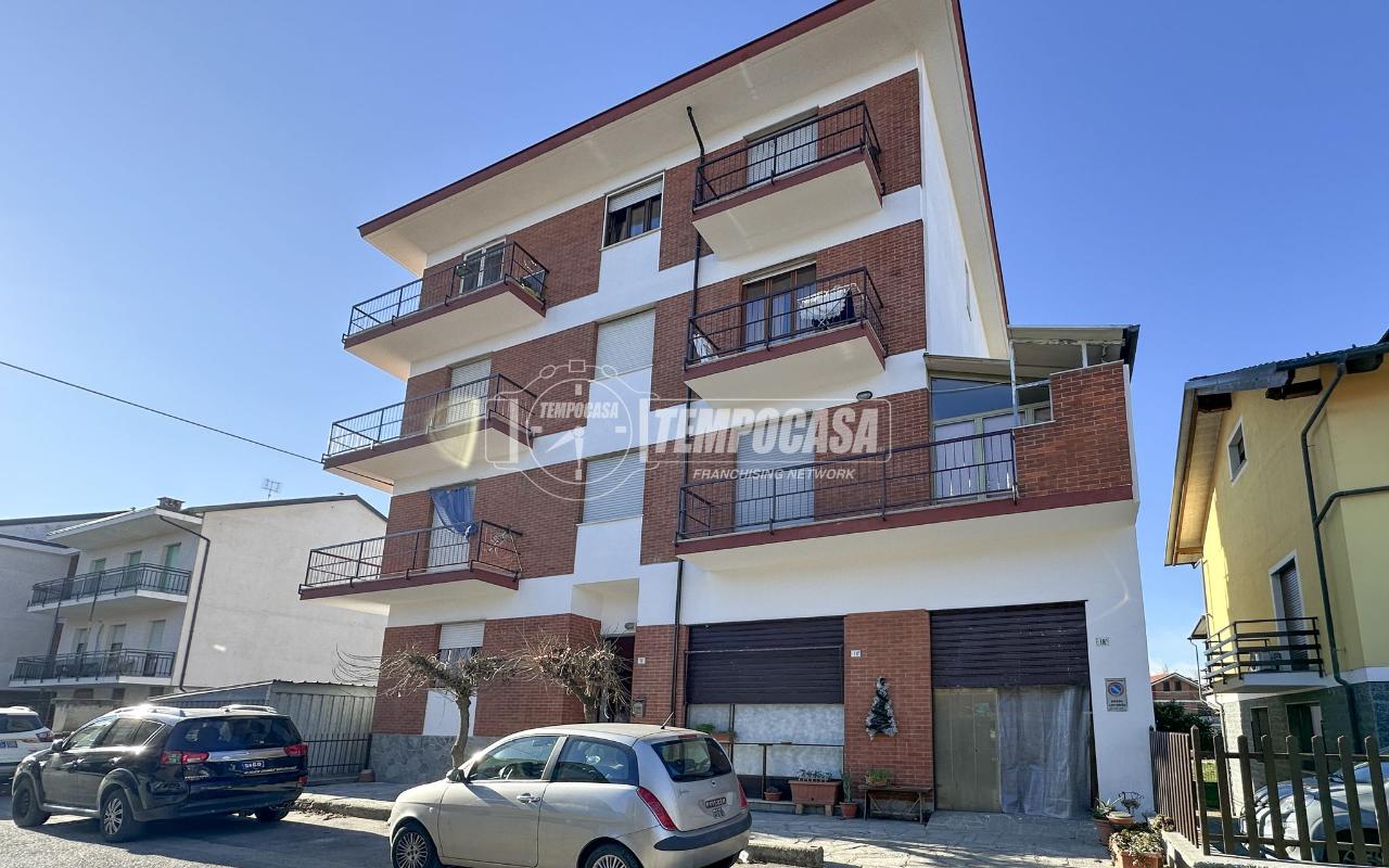 2 rooms Apartment in La Loggia, Italy No. 153671