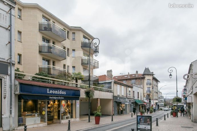 2 Schlafzimmer Wohnung in Neuilly-Plaisance, France, Nr. 310942