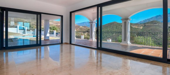 3 Schlafzimmer Villa in Marbella, Spain, Nr. 29633 13