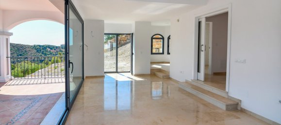 3 Schlafzimmer Villa in Marbella, Spain, Nr. 29633 16