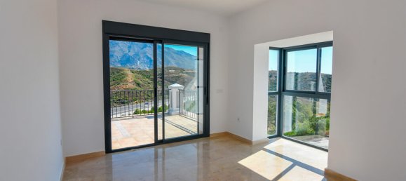3 Schlafzimmer Villa in Marbella, Spain, Nr. 29633 21