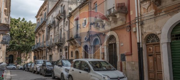 Casa de 2 dormitorios en Ragusa, Italy No. 236319 3