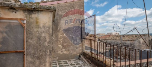 Casa de 2 dormitorios en Ragusa, Italy No. 236319 31