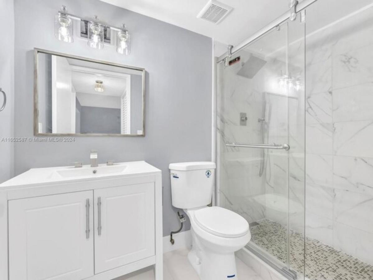 Дом с 2 спальнями в Майами, США № 251098