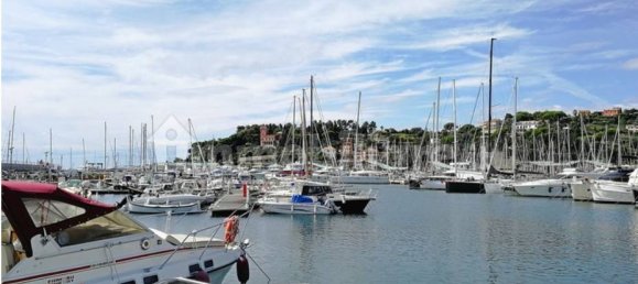 3 bedrooms Apartment in Varazze, Italy No. 337171 6