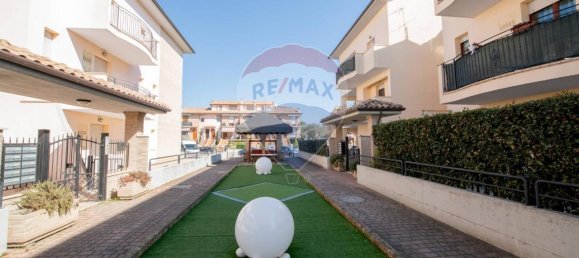 5 rooms Apartment in Ostra, Italy No. 2642 4