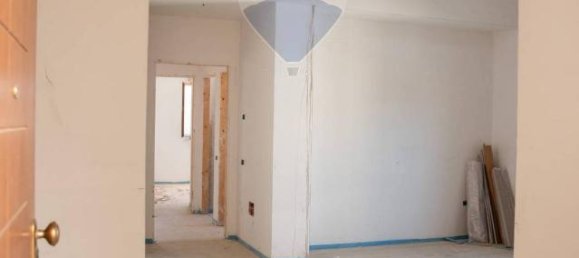 5 rooms Apartment in Ostra, Italy No. 2642 5