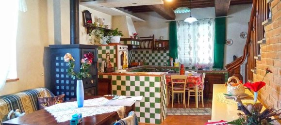 8 rooms House in Castiglion Fiorentino, Italy No. 190043 9