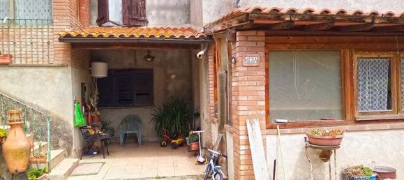 8 rooms House in Castiglion Fiorentino, Italy No. 190043 3