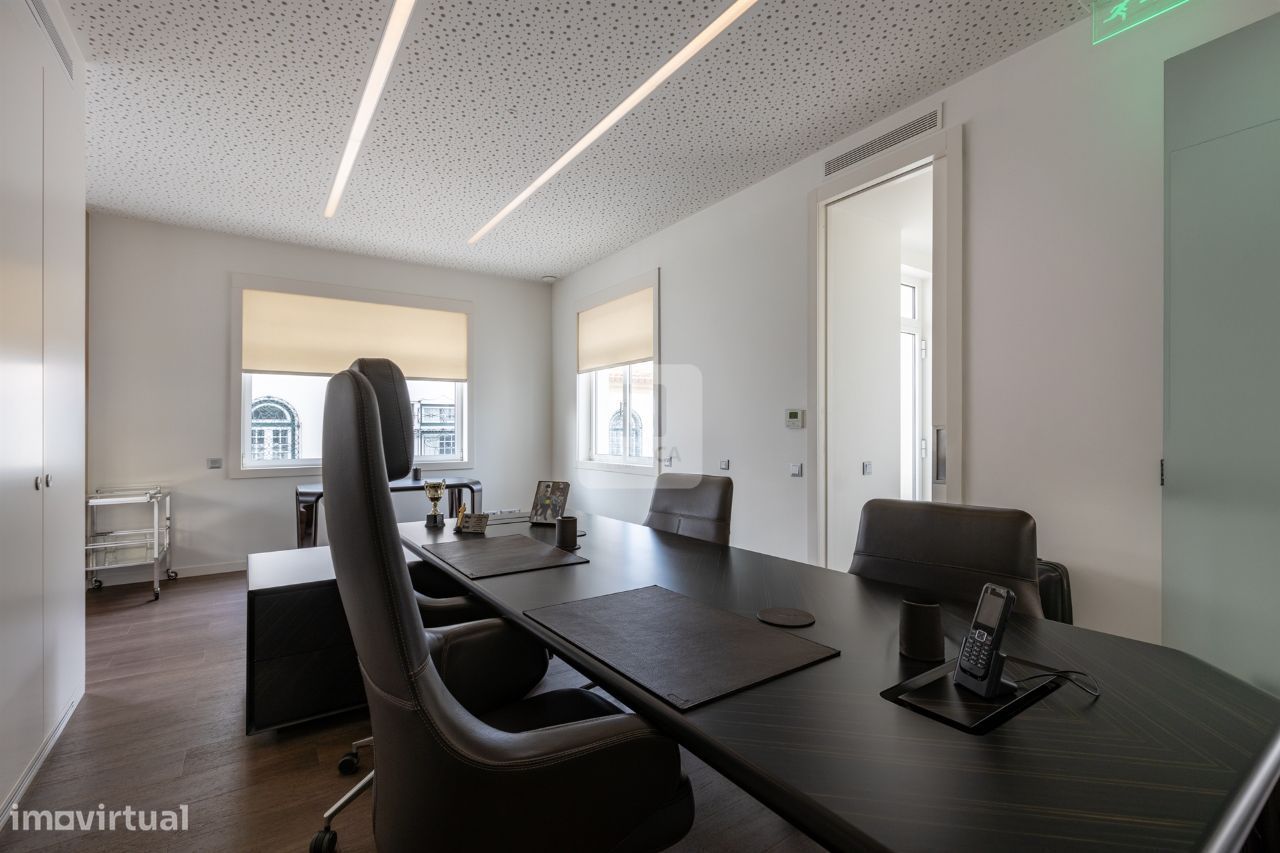 9 bedrooms House in Porto, Portugal No. 124490