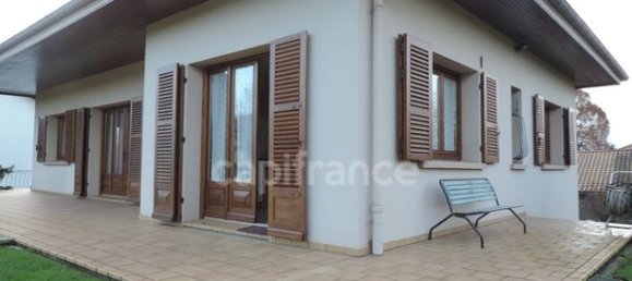 4 bedrooms Villa in Ain, France No. 315913 5