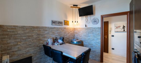 Квартира с 2 спальнями в Гаджано, Италия № 360683 6