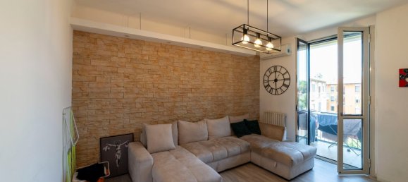 Квартира с 2 спальнями в Гаджано, Италия № 360683 3