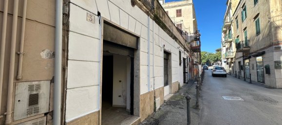 55m² Commercial property in Anzio, Italy No. 50093 8