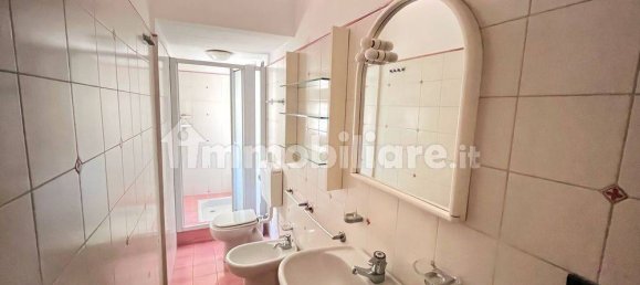 3 bedrooms Apartment in Florence, Italy No. 121362 17