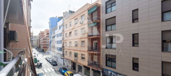 4 Schlafzimmer Wohnung in Granada, Spain, Nr. 108815 26