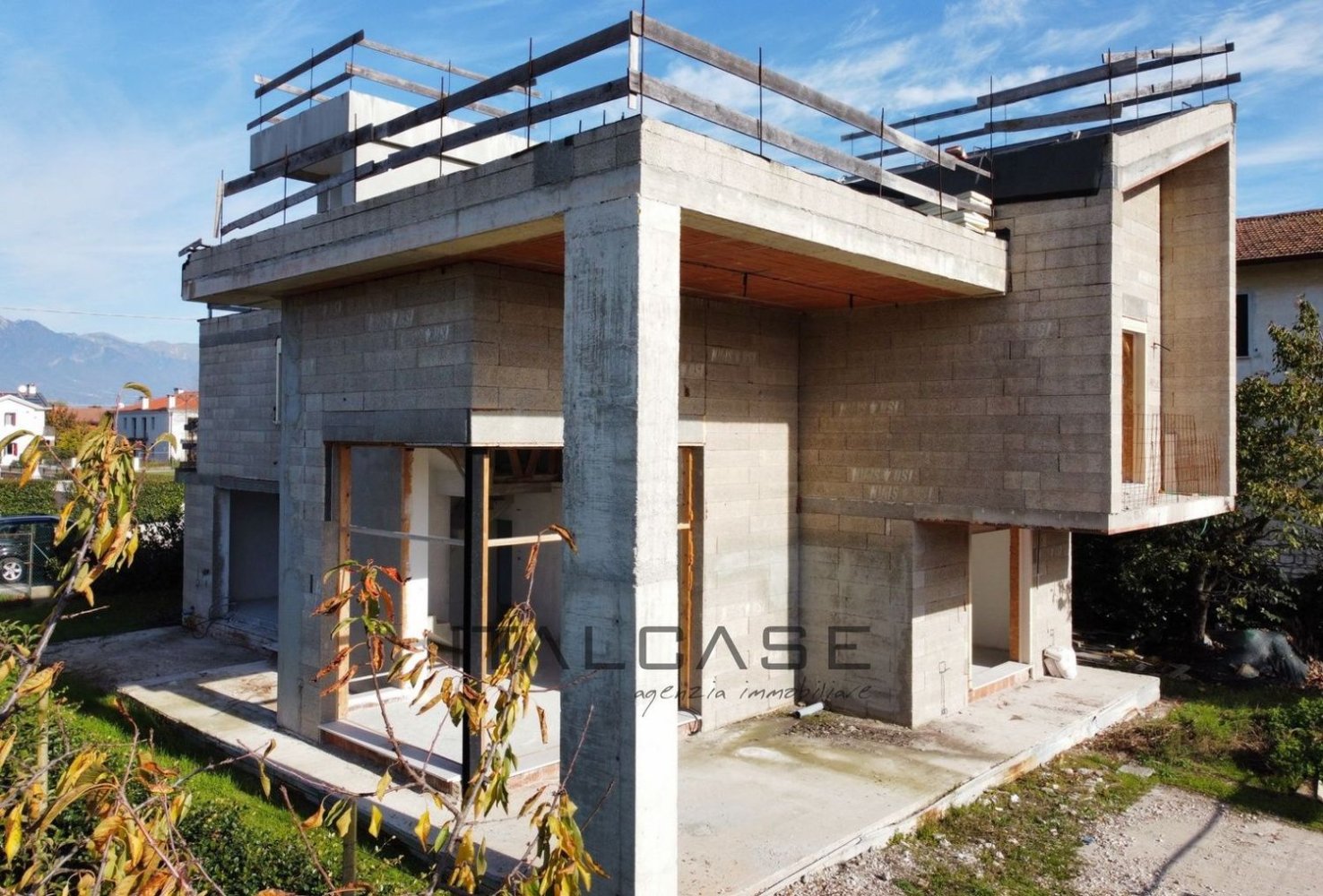 4 rooms Villa in Cassola, Italy No. 60094