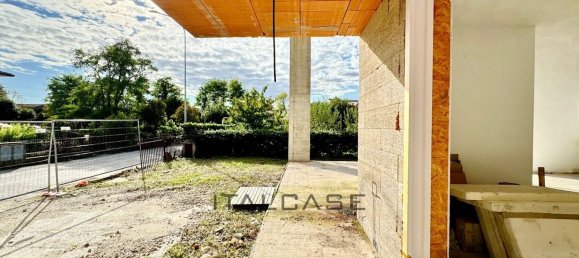 4 rooms Villa in Cassola, Italy No. 60094 15