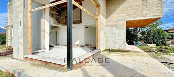 4 rooms Villa in Cassola, Italy No. 60094 5