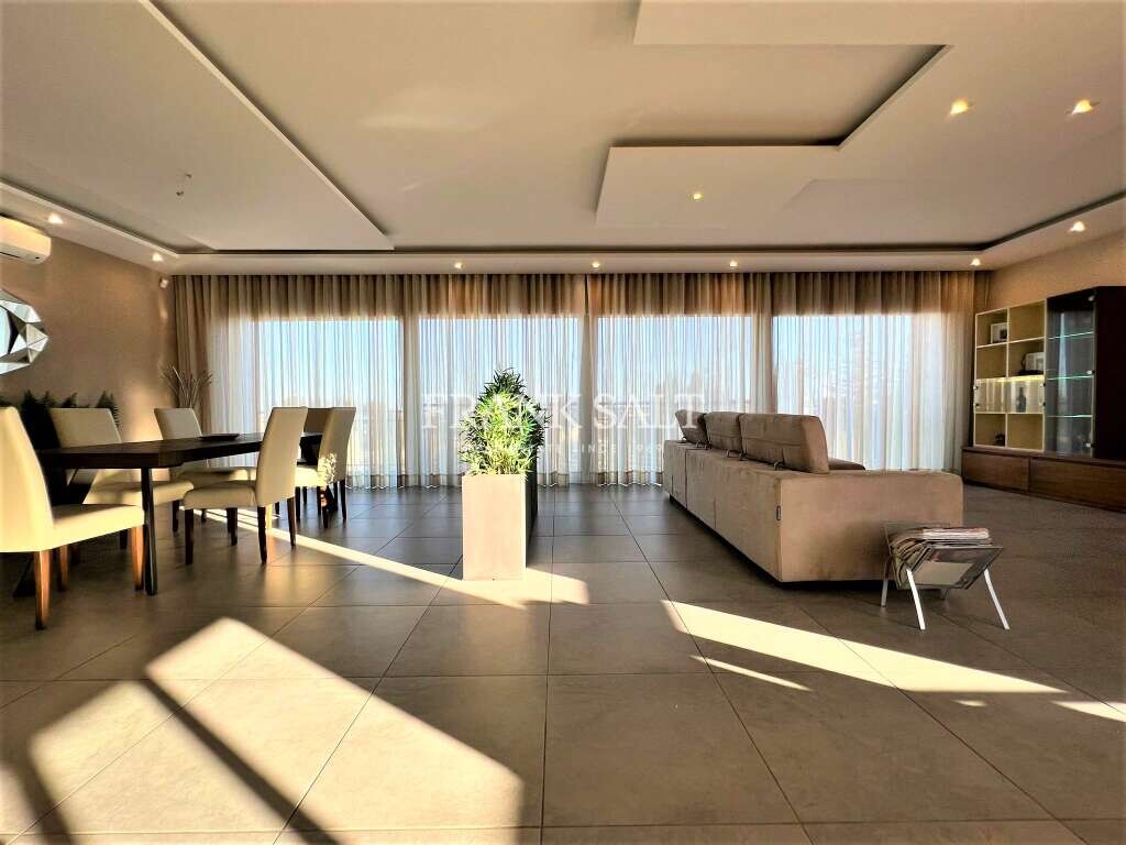 Apartamento T3 em Attard, Malta N.º 4792