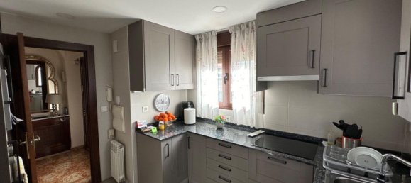 6 غرف نوم منزل في La Zubia, Spain رقم 153384 10